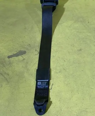 Opel Zafira C Seat belt trim 162KM