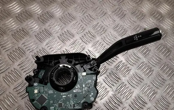 Mercedes-Benz C W206 Gear shifter/selector E116739