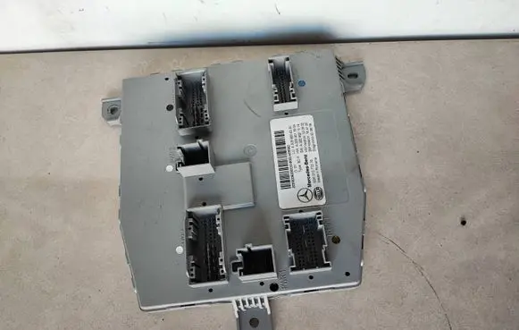 Mercedes-Benz GLC C253 Comfort/convenience module A2059006330 A2059013904 A2229021514