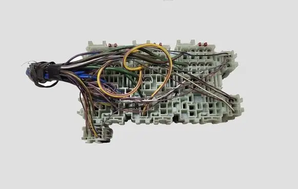 Ford Mondeo MK IV Fuse module 6G9T14K131CA 6G9T14K131