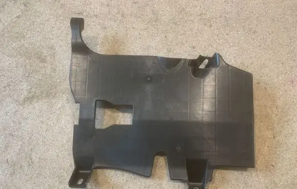 Dashboard lower bottom trim panel