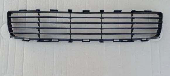 Toyota Auris 150 Front bumper lower grill
