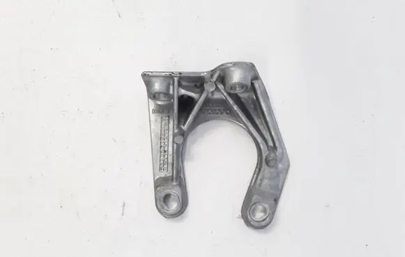 Volvo XC60 Front differential bracket 30713236