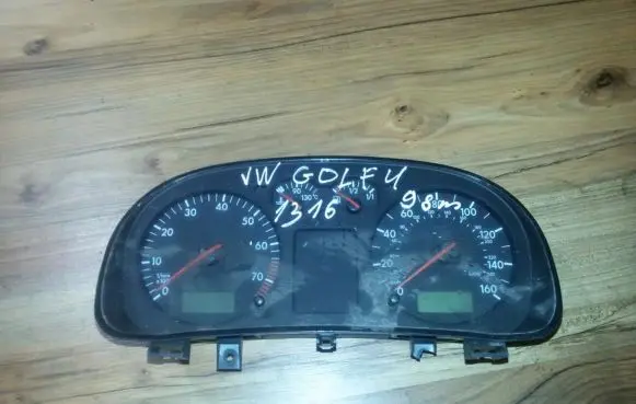 Volkswagen Golf IV Speedometer (instrument cluster) 1j0919910d 01079831068