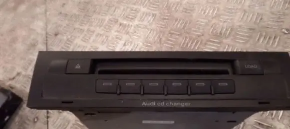 Audi Q7 4M CD/DVD changer 
