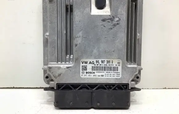 Audi A3 S3 8V Engine control unit/module 04L907309R 0281031066 04L906026BT