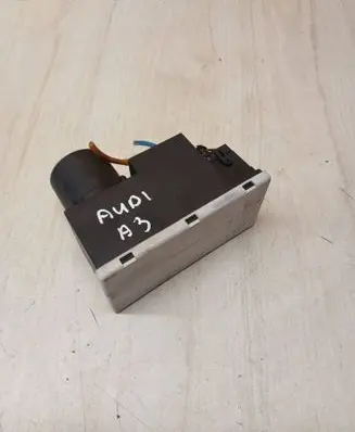 Audi A3 S3 8L Central locking vacuum pump 8L0862257L 101016998
