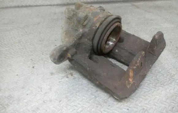 Volvo S40, V40 Front brake caliper