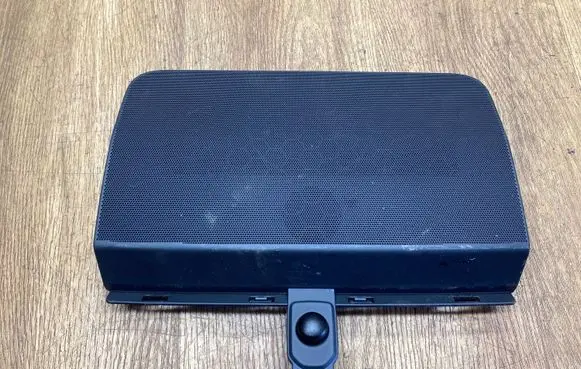 Land Rover Range Rover L405 Subwoofer grill/trim CK5204454A 105027057C