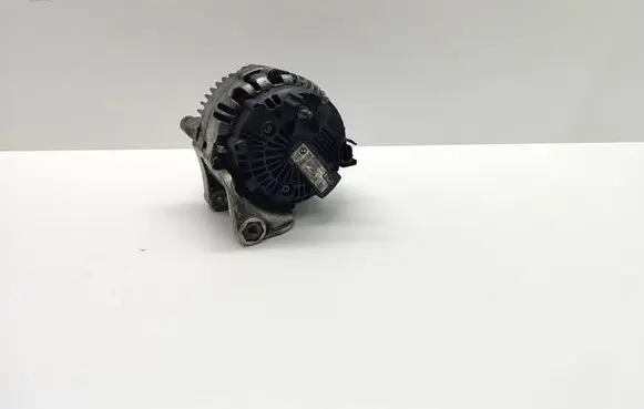 BMW 5 E60 E61 Generator/alternator 7799204 7799204AI02 2543305B