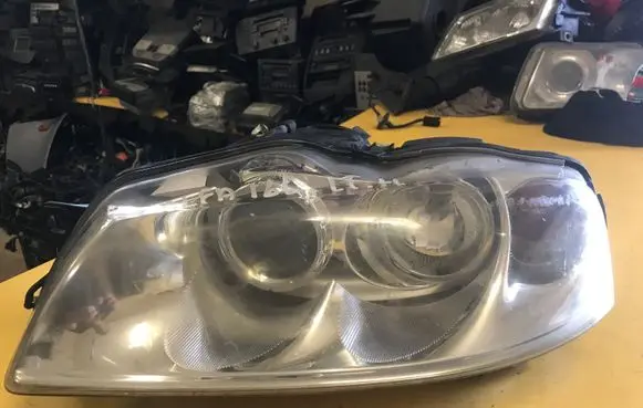 Alfa Romeo 166 Headlight/headlamp
