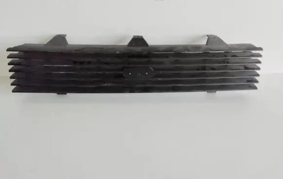 Ford Granada Front grill 78GG820AC