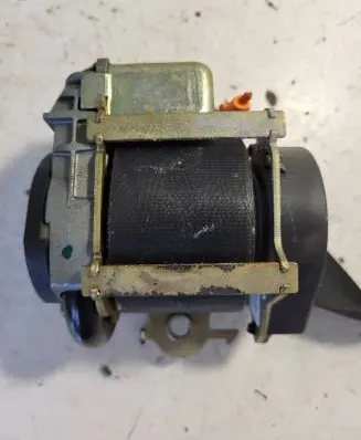 Peugeot 607 Front seatbelt B507743