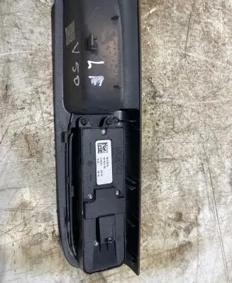 Volvo V50 Electric window control switch 30773210 03454100