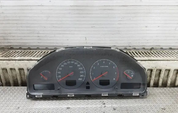 Volvo S80 Speedometer (instrument cluster) 9472449