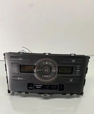 Toyota Auris 150 Climate control unit 5590002220B 7B19611003TZA
