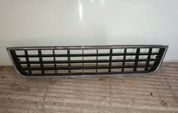 Audi A6 S6 C5 4B Front bumper lower grill 4B0807683L