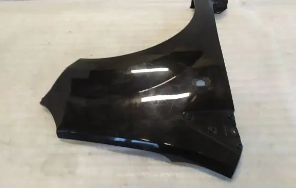 Renault Twingo II Fender 8200588322