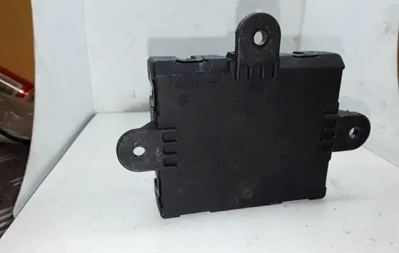 Ford Mondeo MK IV Door control unit/module 0507918102 7G9T14B534BC