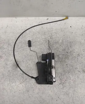 Opel Vivaro Front door lock