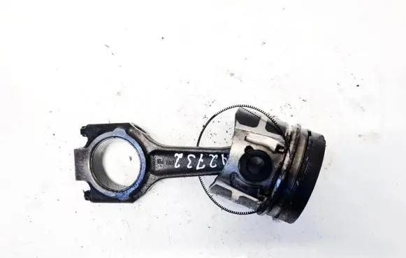 Ford Mondeo MK II Piston with connecting rod