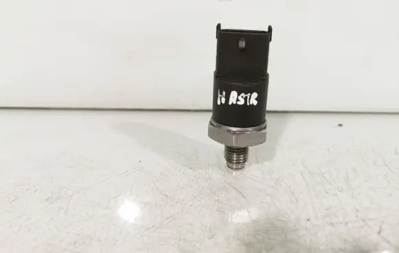 Fuel pressure sensor