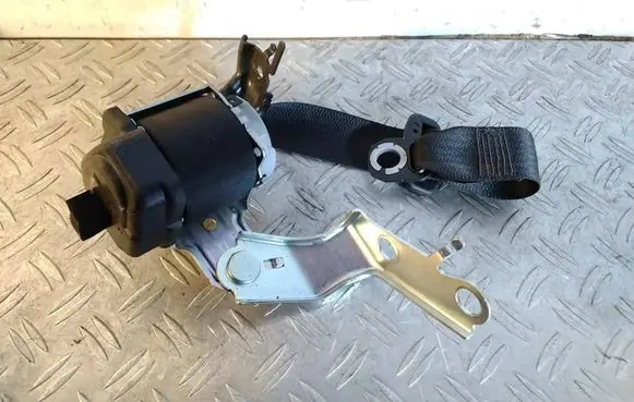 Lexus NX Rear seatbelt 7X8160