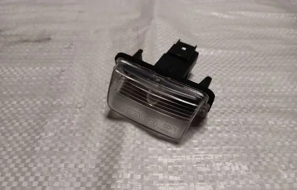 Citroen Berlingo Number plate light 6340a3