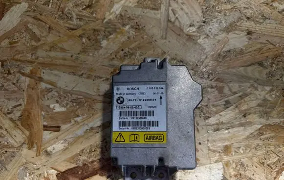 BMW 1 E81 E87 Airbag control unit/module 9122500