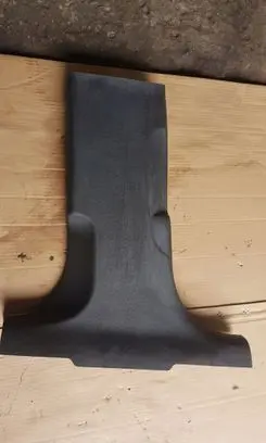 (B) pillar trim (bottom)
