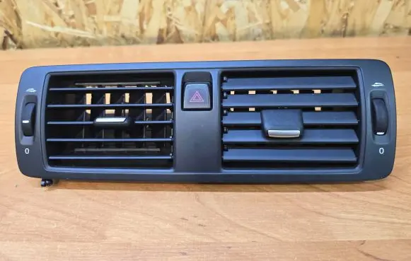 Dash center air vent grill