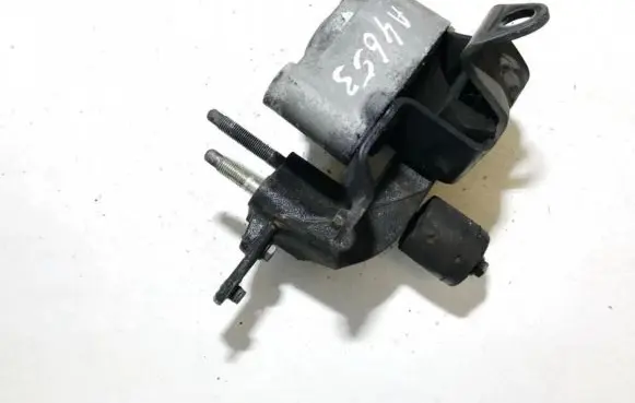 Toyota Prius (XW20) Engine mount bracket