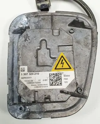 Volvo V50 Xenon control unit/module 1307329210