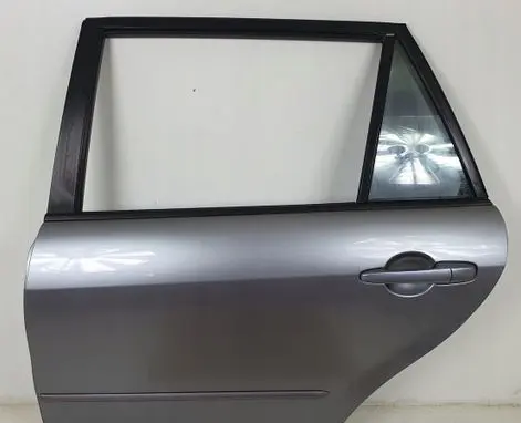 Mazda 6 Rear door