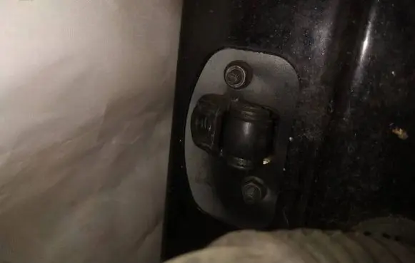 Volvo S40 Rear door check strap stopper