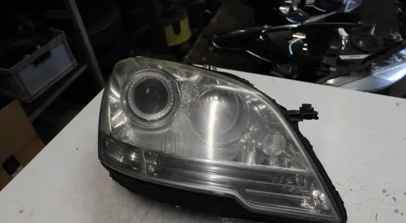 Mercedes-Benz ML W164 Headlight/headlamp