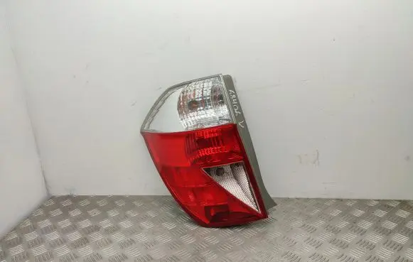 Honda FR-V Rear/tail lights