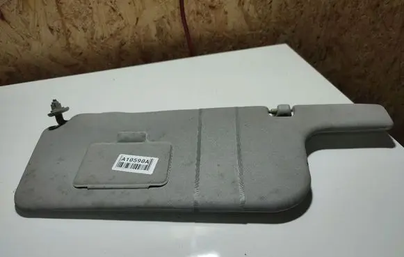 Mitsubishi Colt Sun visor