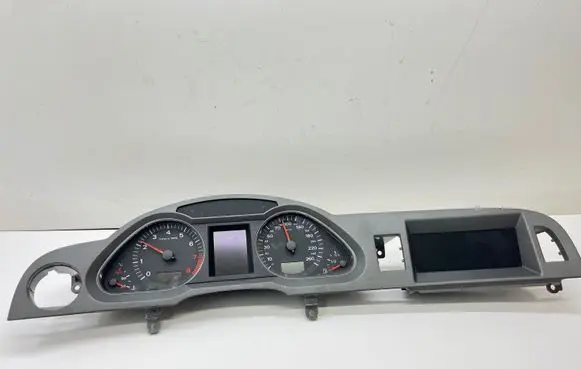 Audi A6 S6 C6 4F Speedometer (instrument cluster) 4F0919603 A2C53080033
