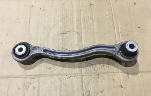 Mercedes-Benz C W205 Rear control arm A20402