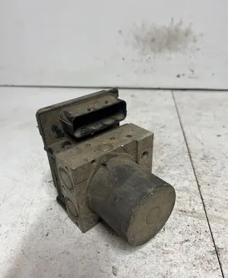 BMW 5 E60 E61 ABS Pump 6768906 6768908