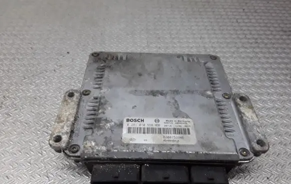 Renault Laguna II Engine control unit/module 0281010556 8200153946