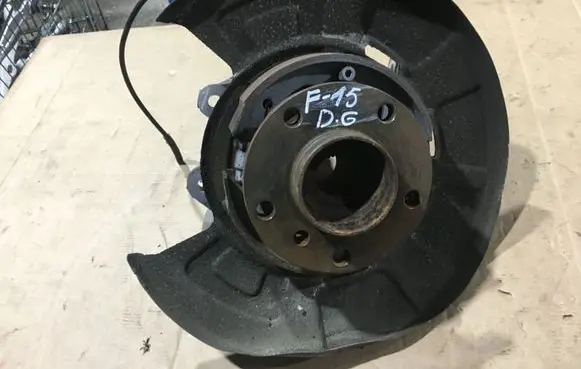 BMW X5 F15 Rear wheel hub 6770984
