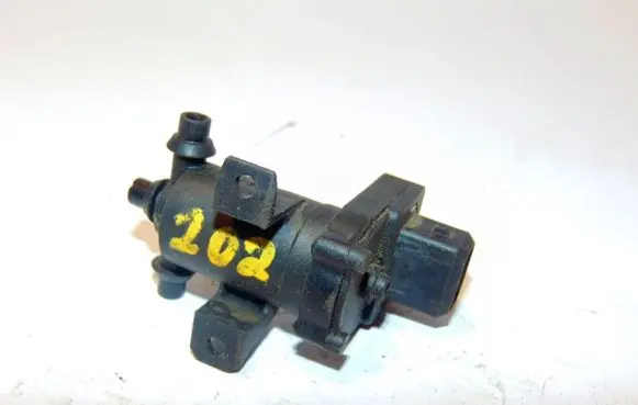 Mercedes-Benz C W202 Turbo solenoid valve A2028000178 2028000178