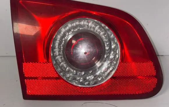 Volkswagen PASSAT B6 Tailgate rear/tail lights 3C9945093