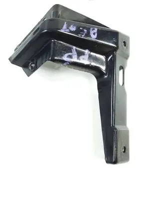 Volkswagen Golf IV Fender mounting bracket