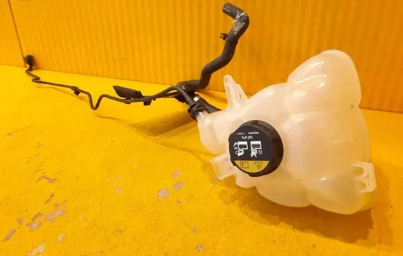 Volvo V60 Coolant expansion tank/reservoir 31465682