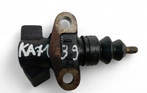 Subaru Forester SG Clutch slave cylinder 30620AA111