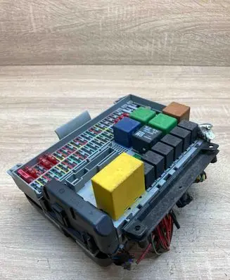 Opel Vectra B Fuse box set 90504534 USED