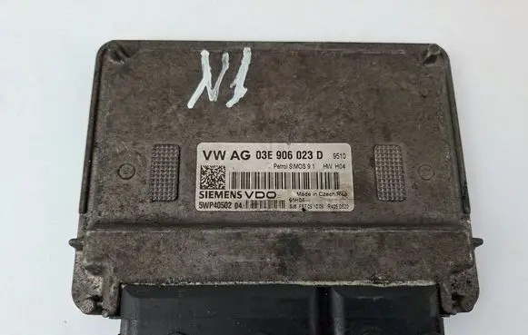 Volkswagen Polo Engine control unit/module 03E906023D 5WP4050204